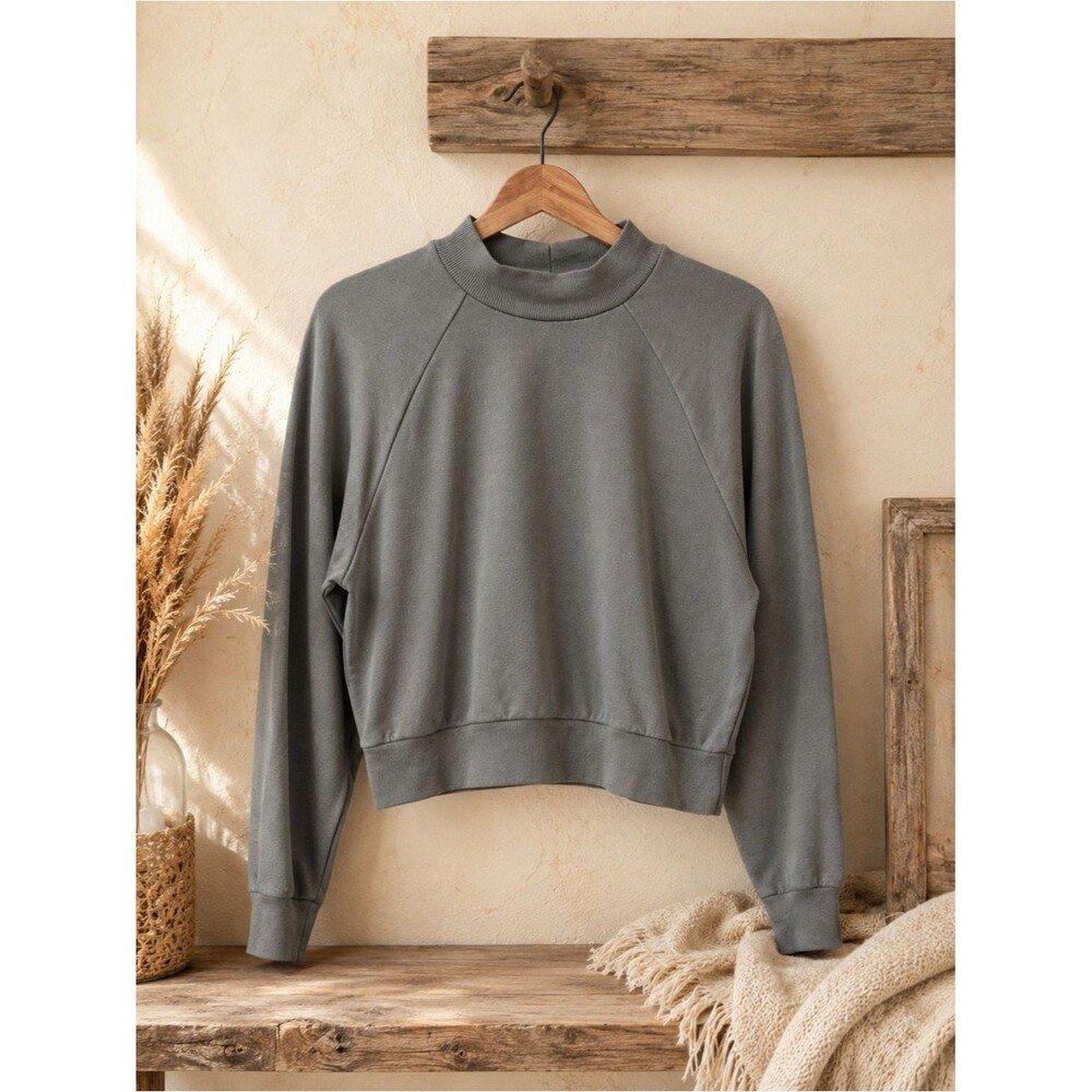 Hippie Rose Grey Sweat Shirt Size Large